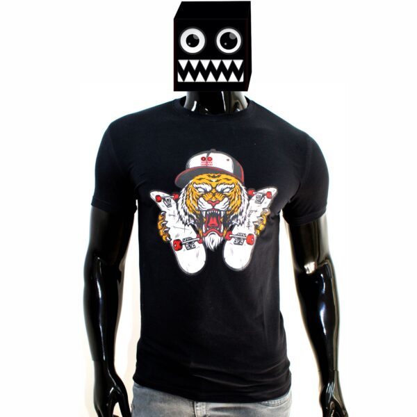 ref 1638  camiseta negro tigre patineta, tela en algodón expande